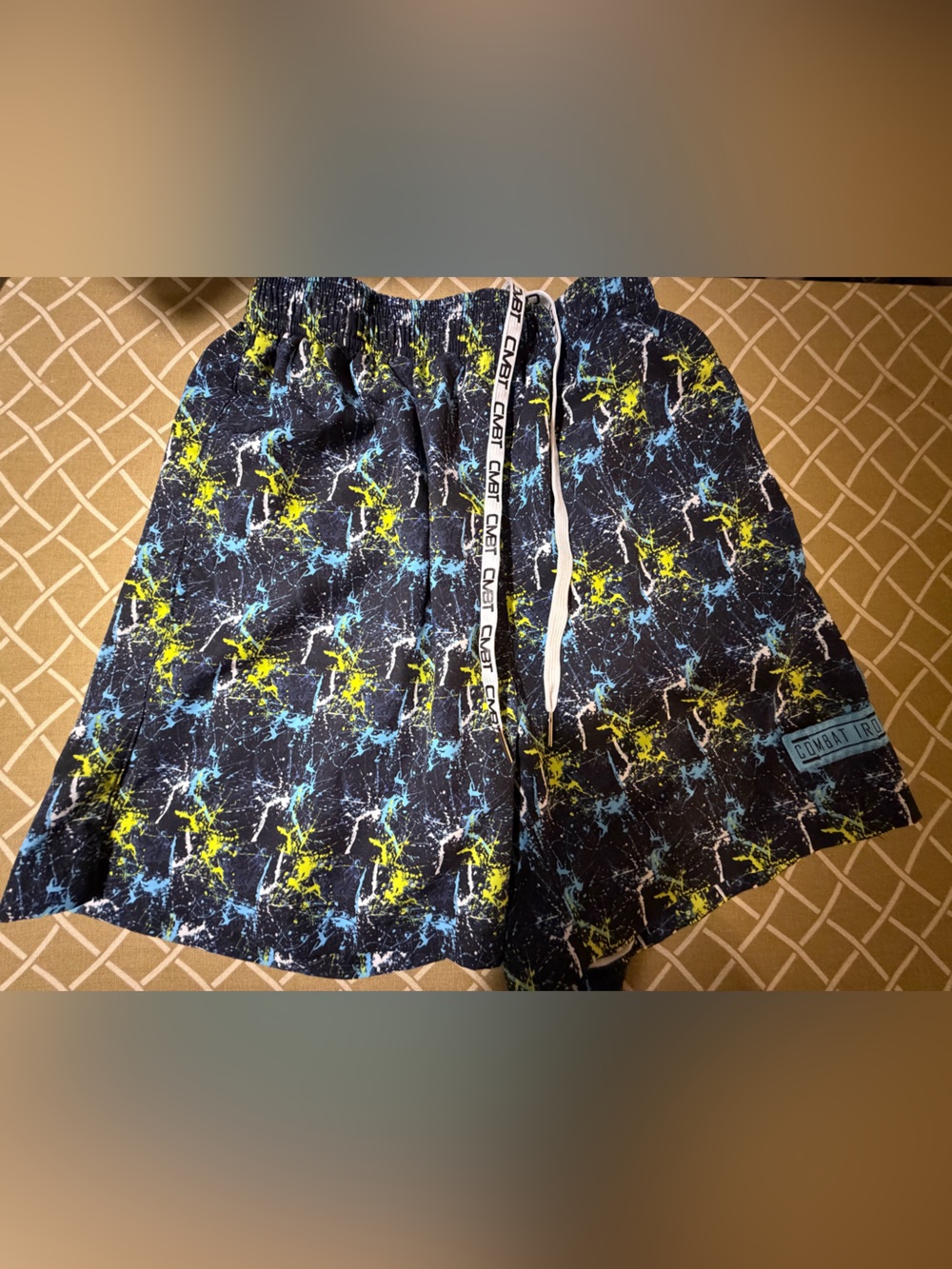 Combat Iron Co Men’s Splatter Print Athletic Shorts Size Small Black Blue Yellow